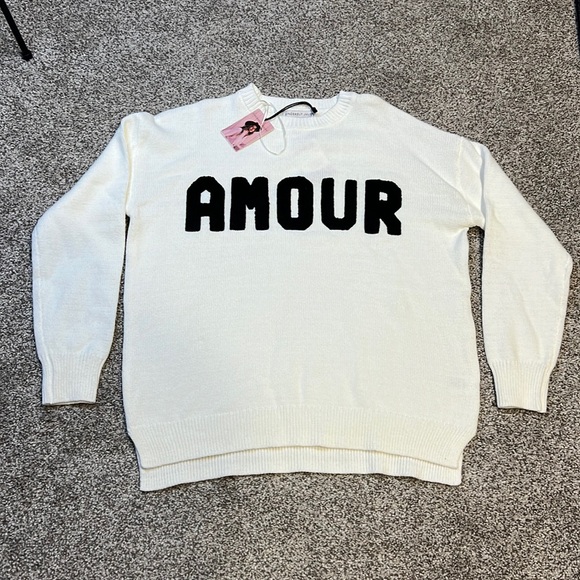 Sincerely Jules “AMOUR” Sweater NWT - Picture 3 of 9